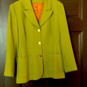 Beautiful Green blazer!